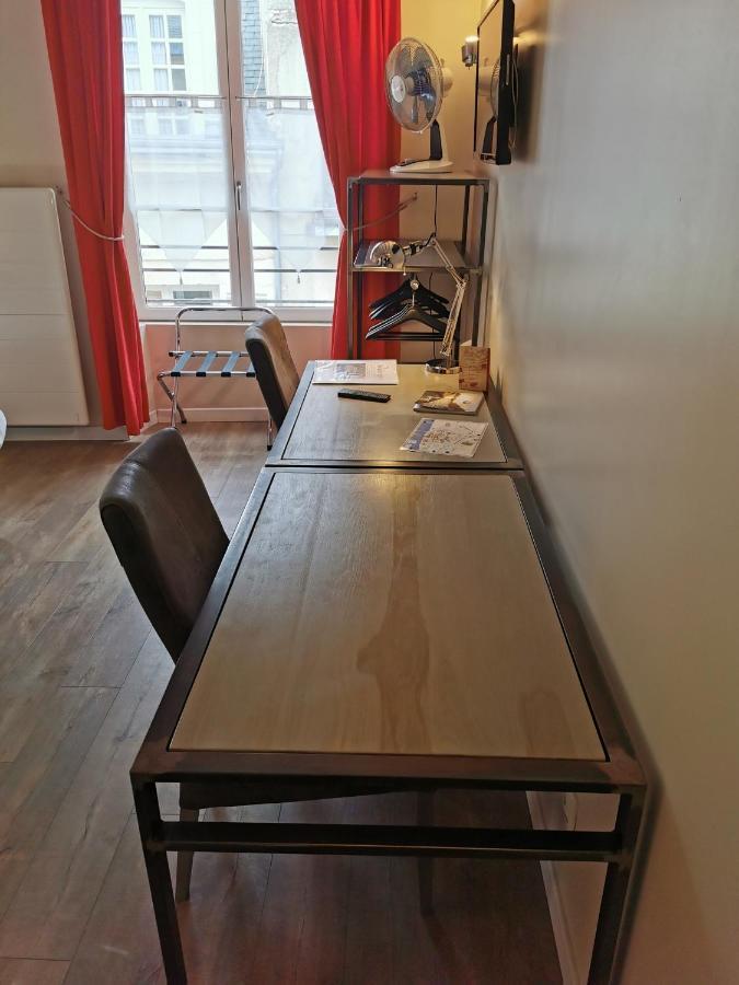 Au Verger Orléans Exteriör bild